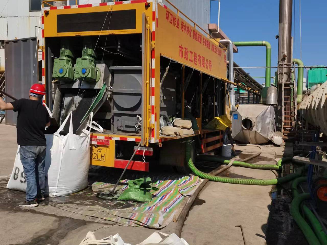 汶上淤泥压干处理